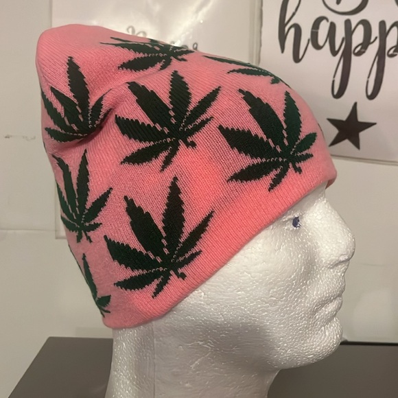 Leafy Pink & Green Beanie Hat NWT Unisex - Picture 4 of 7